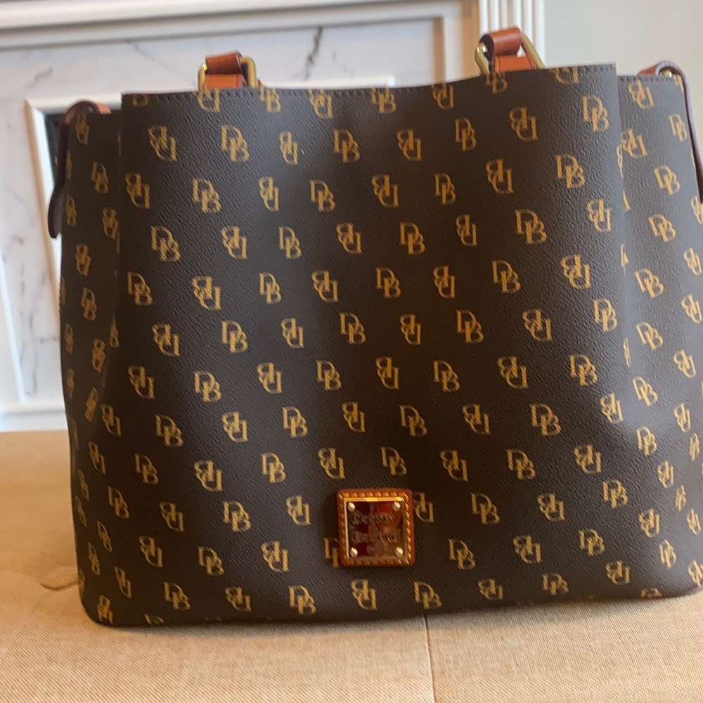 Dooney & Bourke “Greta Brenna”